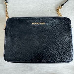 Michael Kors Crossbody Shoulder Bag w Gold Hardware Chain